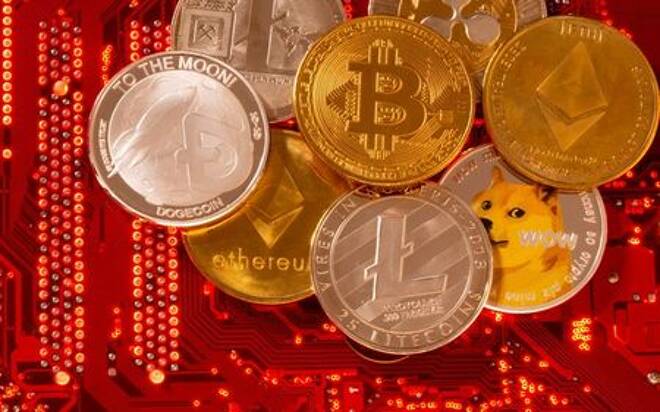 Representações das criptomoedas Bitcoin, Ethereum, DogeCoin, Ripple, Litecoin