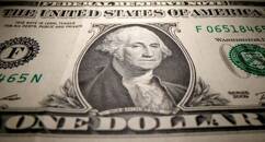 Dólar supera R$5,40 em linha com exterior e incerteza fiscal