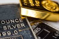 Oro se recupera pero se ve limitado por un dólar fuerte