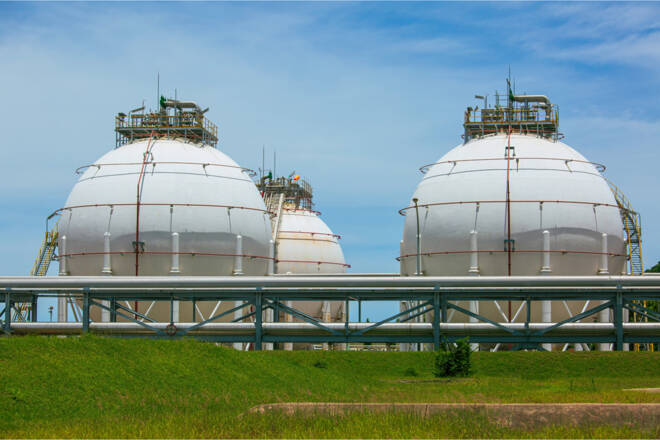 Los futuros del gas natural suben a la espera del informe semanal de almacenamiento