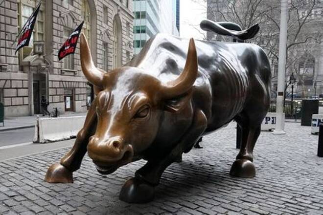 El Toro de Wall Street en el barrio de Manhattan de Nueva York, Estados Unidos