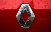 FOTO DE ARCHIVO: El logo de Renault en un vehículo en Vendenheim