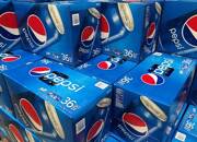 Foto de archivo. Cajas de Pepsi en una tienda en Carlsbad
