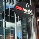 Foto de archivo ilustrativa del logo de Cineworld en Canary Wharf, Londres