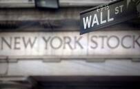 Imagen de archivo de un letrero con el nombre de la calle Wall Street afuera de la Bolsa de Valores de Nueva York
