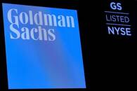 Imagen de archivo. Logo de Goldman Sachs se muestra en una pantalla de la Bolsa de Valores de Nueva York (NYSE)