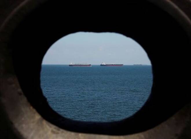 Imagen de archivo de buques petroleros en las costas frente a Tuas en Singapur