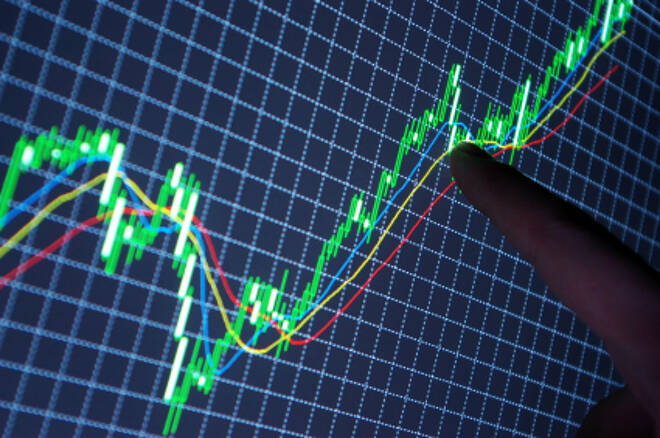Las Acciones de EEUU Registran Ganancias Sólidas mientras los Inversores Siguen Centrados en los Informes de Resultados