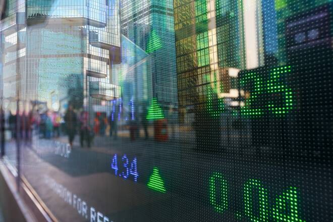 Wall Street permanece en rojos