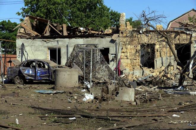 Foto del martes de una casa destruida por un ataque ruso en las afueras de Odesa