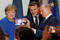 Imagen de archivo de la canciller alemana, Angela Merkel (izq), el presidente francés, Emmanuel Macron (ctro) y el presidente ruso, Vladimir Putin, durante una conferencia de prensa conjunta tras una cumbre en París, Francia.