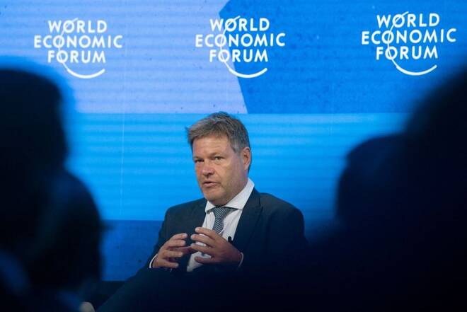 Foto del lunes del ministro de Economía alemán, Robert Habeck, hablando en el Foro de Davos