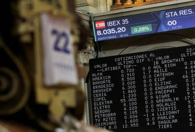 Imagen de archivo de una pantalla mostrando la cotización del índice IBEX-35 en la Bolsa de Madrid, España.