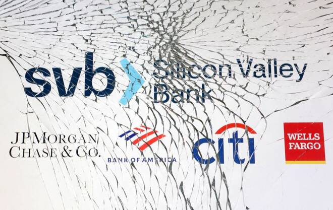 FOTO DE ARCHIVO: Logos SVB, JP Morgan, BofA, Citi y Wells Fargo