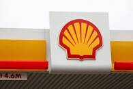 FOTO DE ARCHIVO. Un logo de la gasolinera Shell en el sureste de Londres, Reino Unido