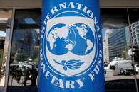 El logotipo del Fondo Monetario Internacional en la sede del banco mundial en Washington