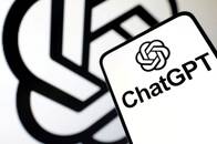 FOTO DE ARCHIVO. Imagen de ilustración del logo de ChatGPT en un teléfono móvil