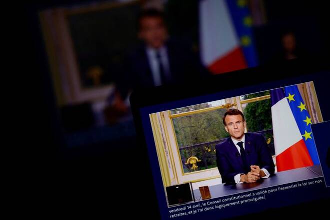 Foto del lunes del Presidente de Francia, Emmanuel Macron, dando un discurso al país