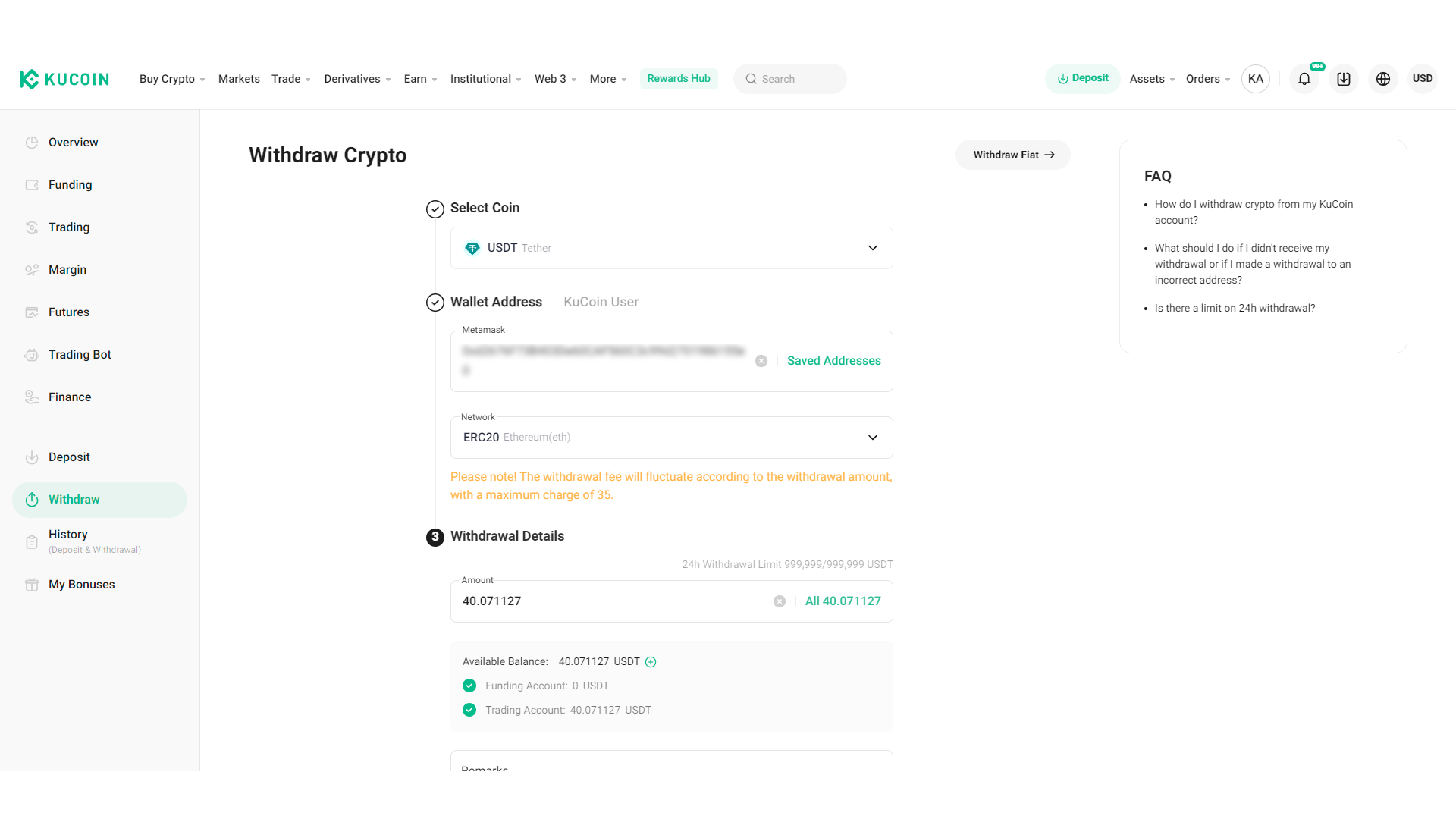 KuCoin richiede di specificare indirizzo del wallet, network e importo degli asset che intendi prelevare