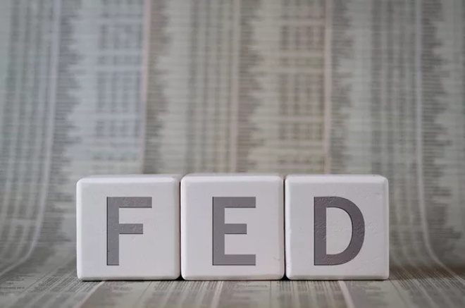 Secondo la bolletta del telefono cellulare, la FED posticiperà il prossimo innalzamento dei tassi