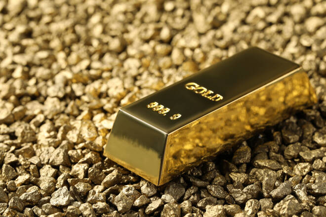 Prezzi Oro: Future Gold ai Massimi da un Anno, Leggera Correzione in Corso