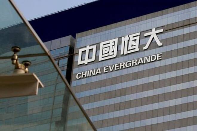 Evergrande, rischio default spaventa investitori, Pechino alla finestra, per ora