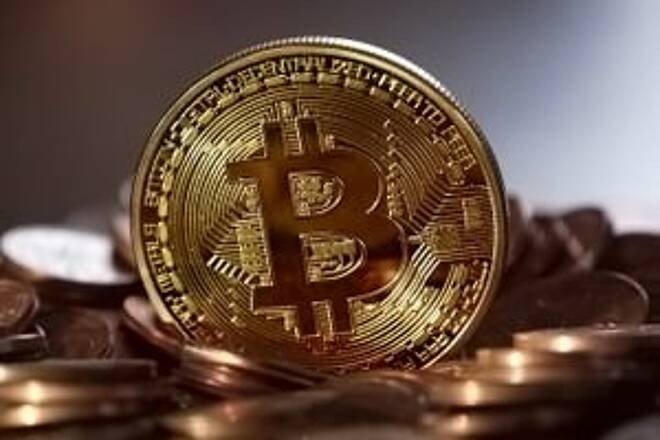 Bitcoin si muove in ribasso in vista dell’hard fork di Bitcoin Cash