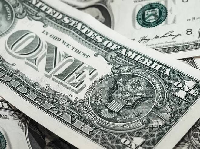 Il dollaro torna a muoversi in rialzo