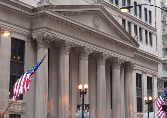 I trader attendono la Fed e i dati sulle buste paga dei settori non agricoli degli Stati Uniti, mentre le borse si muovono in ribasso