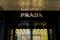 Il logo Prada presso una filiale a Zurigo, in Svizzera