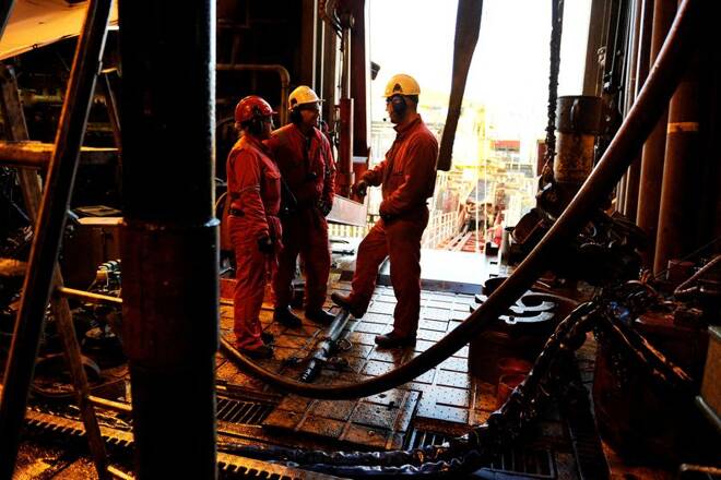 Diversi operai al campo petrolifero di Oseberg, nel Mar del Nord