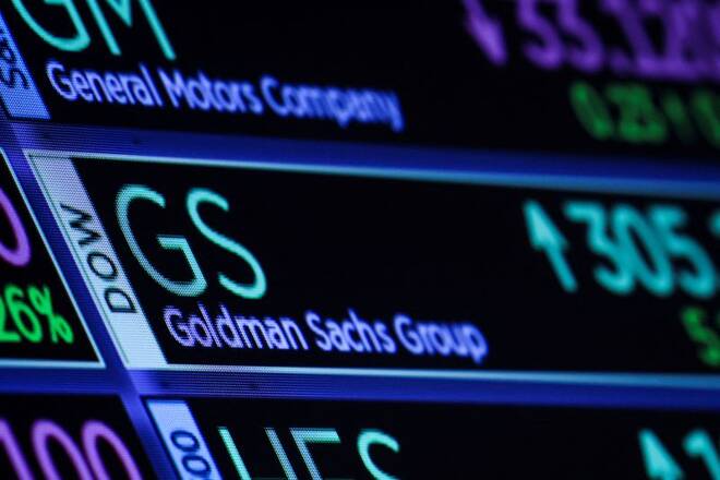 Il titolo Goldman Sachs su un display presso la Borsa di New York