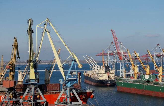 Panoramica del porto sul Mar Nero di Odessa, in Ucraina