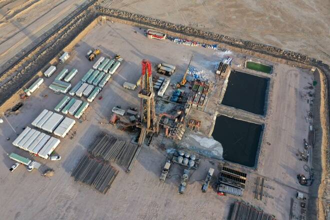 وكالة: العراق يخطط لزيادة معدل تصدير النفط بمقدار 250 ألف ب/ي في 2023