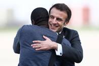 صحفي فرنسي يعود إلى بلاده بعد أسره سنتين في مالي