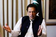صحيفة: رئيس وزراء باكستان السابق خان يقول إن بلاده ستعاني لتكسر دائرة الديون المفرغة