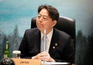 وزير ياباني: مجموعة السبع تتفق على ضرورة انسحاب روسيا من أوكرانيا دون شروط