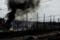 ARCHIV: Rauch steigt nach einem Militärschlag auf eine Anlage in der Nähe des Bahnhofs von Lyman, Region Donezk, Ukraine