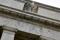 ARCHIV: Ein Adler überragt die Fassade des US-Notenbankgebäudes in Washington DC, USA