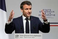 ARCHIV: Der französische Präsident Emmanuel Macron während des Nationalen Runden Tisches zur Diplomatie im Außenministerium in Paris
