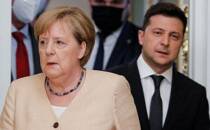 Der ukrainische Präsident Wolodymyr Selenskyj und die deutsche Bundeskanzlerin Angela