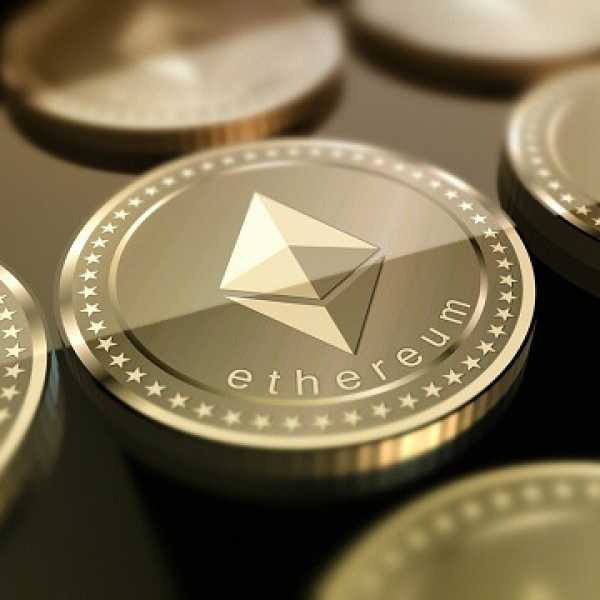 Ethereum Stays Strong While Bitcoin Tests Resistance Near ,000