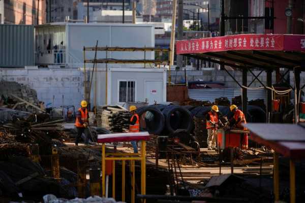 China’s industrial profits tumble further as COVID woes steal toll on economy thumbnail