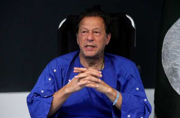 Pakistan security forces withdraw from around Imran Khan’s home