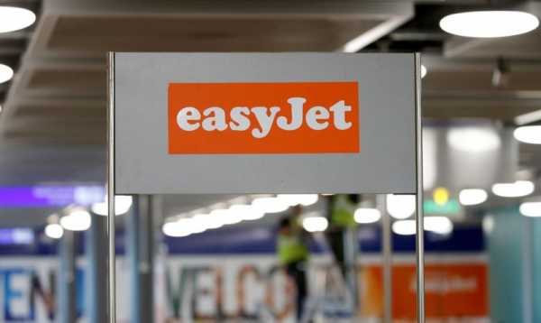 EasyJet cabin staff in Portugal plan early April strike over pay