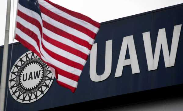 UAW presidential challenger claims lead as rival campaign files protest