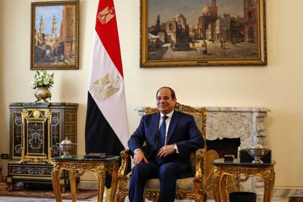 Egypt’s Sisi discusses nuclear plant, grains trade with Russian officials